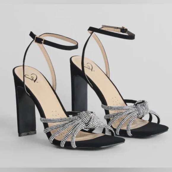 Block heels - Picture 1 of 4